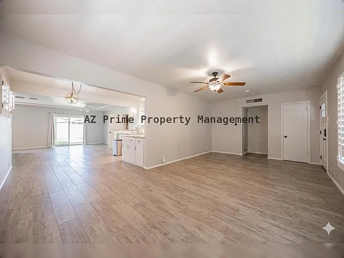 1838 E Hazelwood St — Photo 5