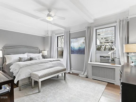 4th image of 330 W 72nd St APT 5C