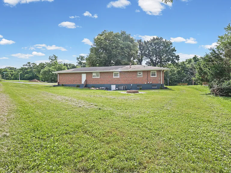 10325 Lookaway Dr — Photo 49