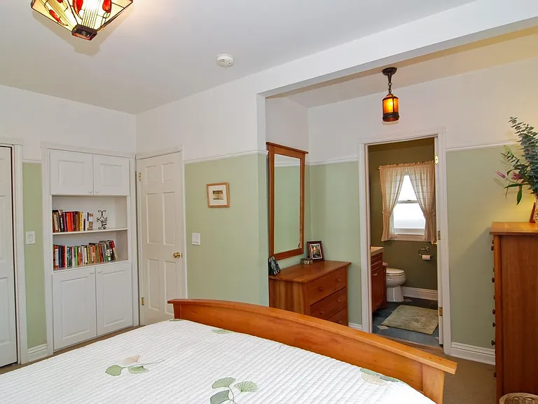 2252 W Cullom Ave — Photo 11