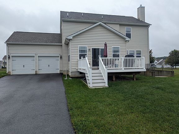 2nd image of 75 Livie Ln