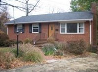 2122 Natahoa Ct, Falls Church, VA 22043