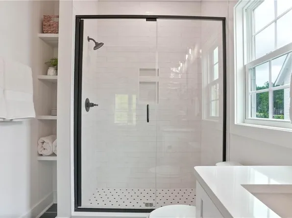 222 Summer St, Opelika, AL 36804