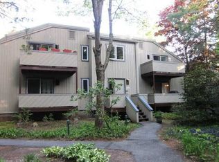 11 Byrne Ct, Farmington, CT 06032