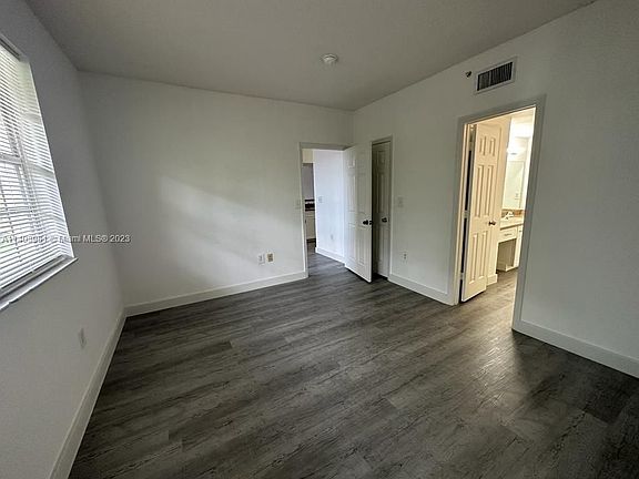 5th image of 11600 SW 2nd St #18307