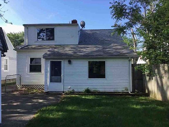 2nd image of 3163 McKinley St