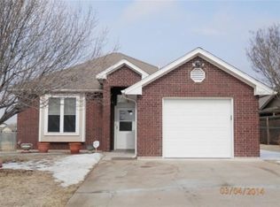 2407 SW 41st St, Lawton, OK 73505