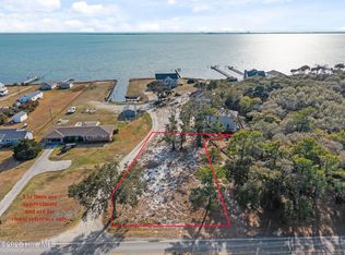 506 Island Rd, Harkers Island, NC 28531