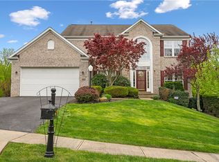 1613 Settlers Dr, Sewickley, PA 15143