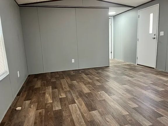 5th image of 1717 Burgandy Blvd #87
