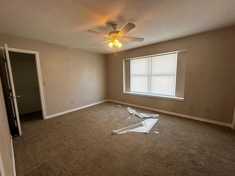 2527 Pascal Ct — Photo 8
