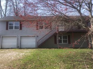 11103 N Wawasee Cir E, Cromwell, IN 46732