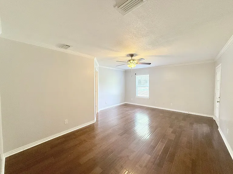 5136 Hamilton Ln — Photo 5