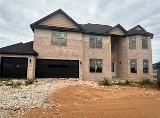 1121 Longbourn Dr, Centerton, AR 72719