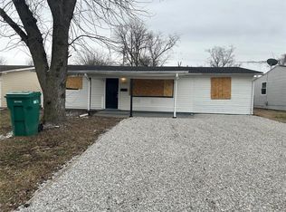 220 Saint John Dr, Cahokia, IL