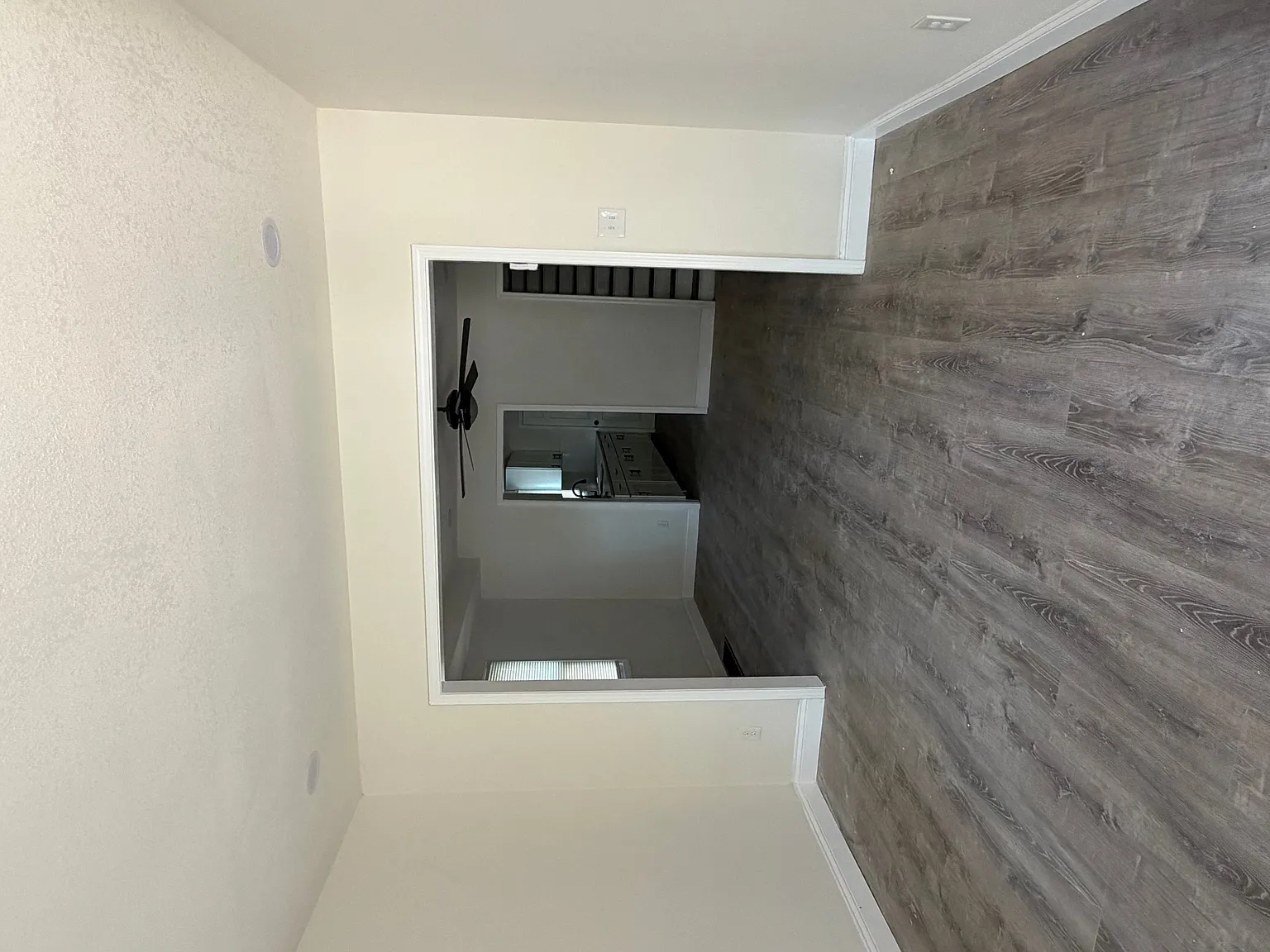 4 bed, 2.0 bath, 1100 sqft, $1,800 — Photo 4