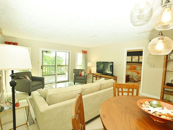 5th image of 2084 E Waters Edge Dr #12