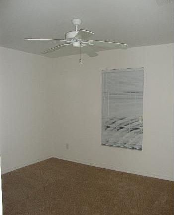 5th image of 4012 NE 8th Pl