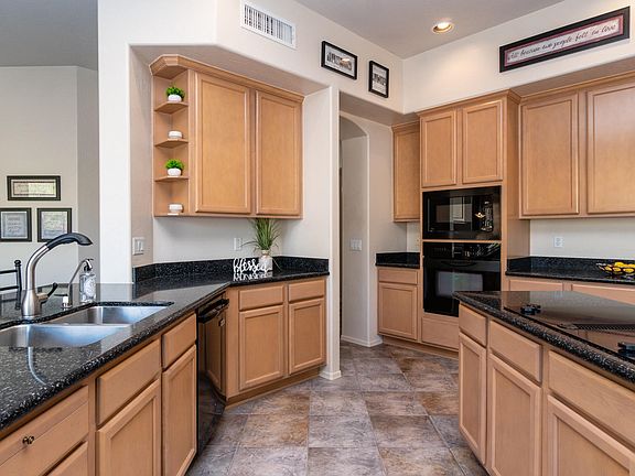 4th image of 8230 E Tesoro Cir