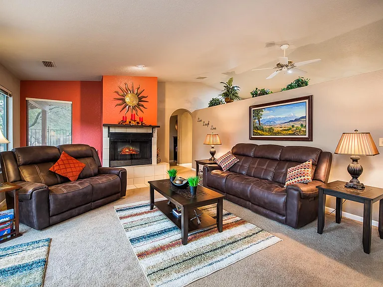 55 Quartz Dr — Photo 23