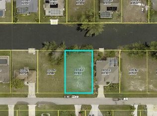 201 SE 21st Ln, Cape Coral, FL 33990