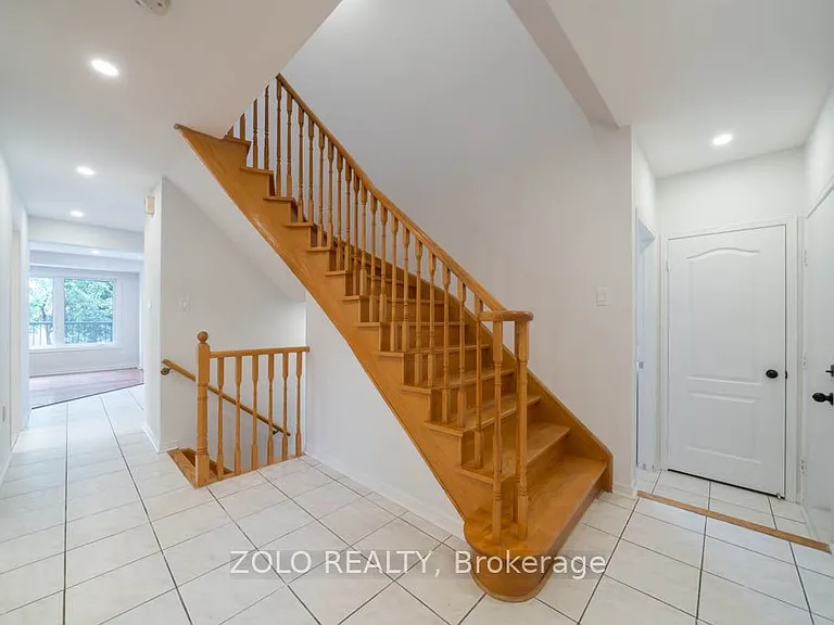 170 Widdifield Ave — Photo 7