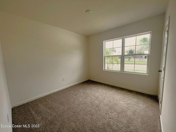 4th image of 1140 Waco Blvd SE