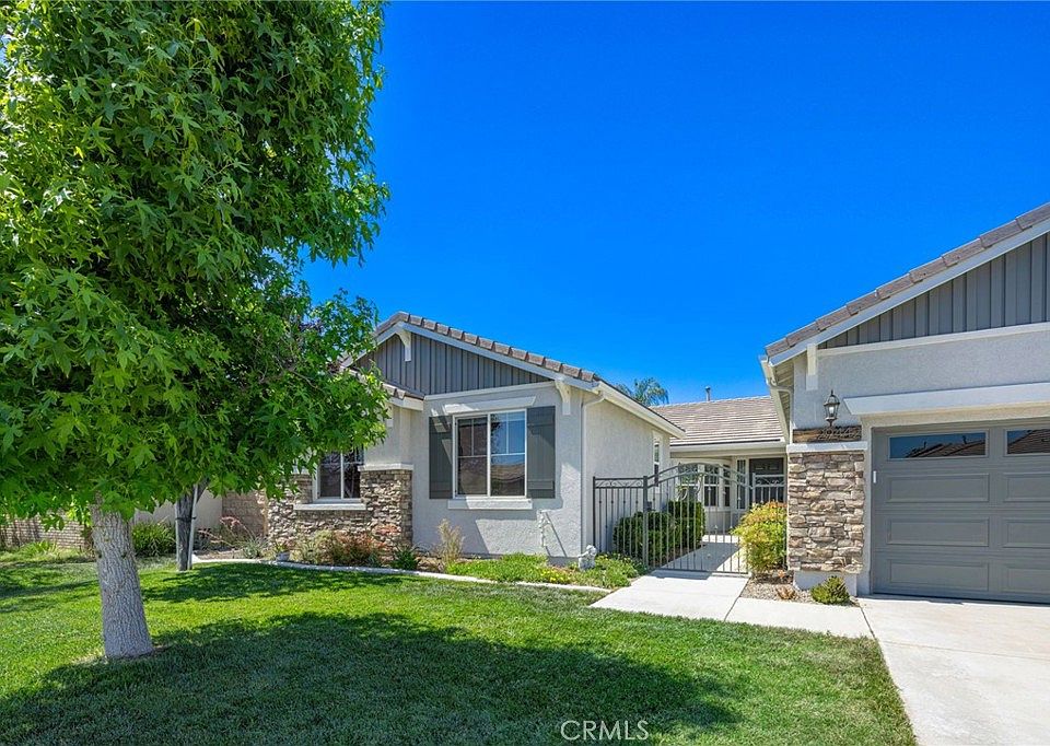 1st image of 29442 Castaway Ct