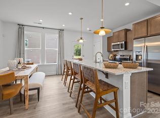 7709 Ethora Way, Charlotte, NC 28216