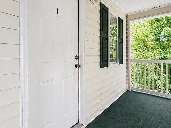 3rd image of 537 White River Dr. #17i