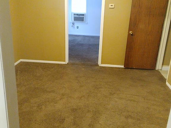 4th image of 1447 S Lenora St