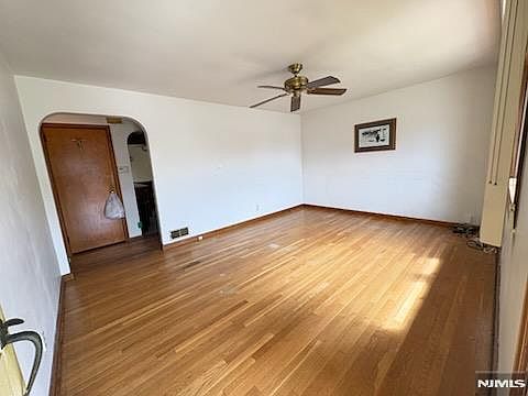 3rd image of 218 Pandolfi Avenue
