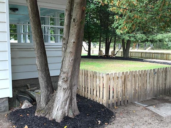 5th image of 1333 E Wilcox Ave