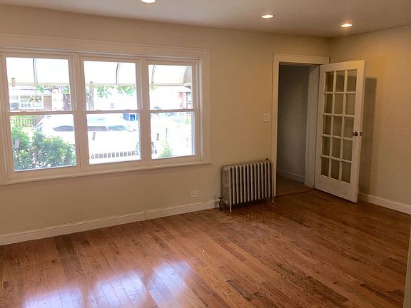 4th image of 11418 200th St
