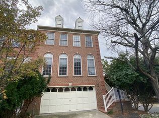 8 Cherry Blossom Ct, Gaithersburg, MD 20878