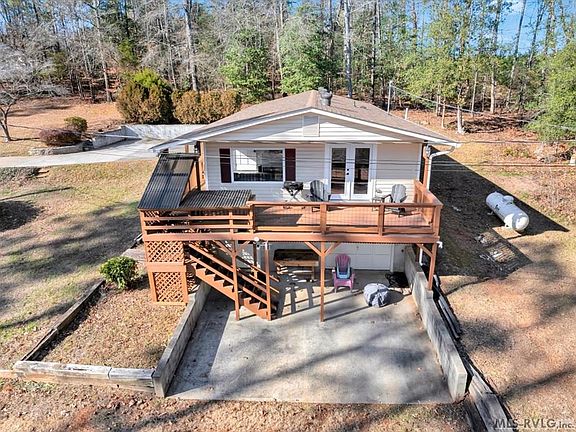4th image of 765 Hawthorne Dr