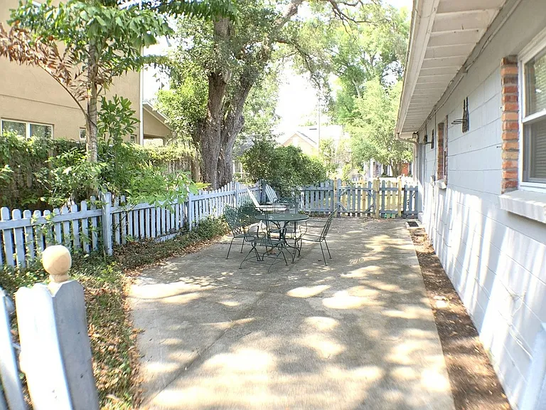 2814 W Price Ave — Photo 13
