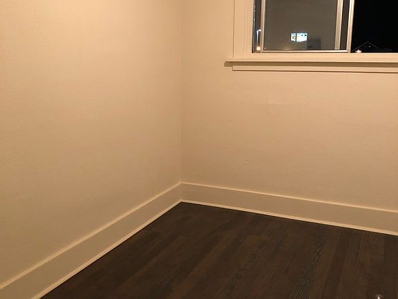 4th image of 3812 S Sheridan Ave APT 3