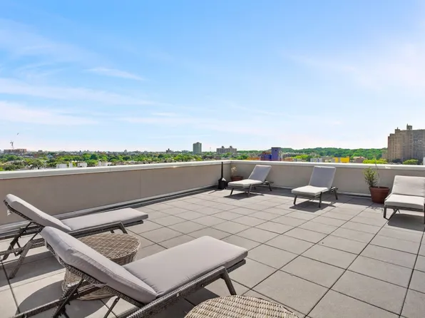 301 Sullivan Place image 24 of 36