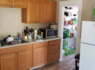 27 Fairview Ave, Enfield, CT 06082