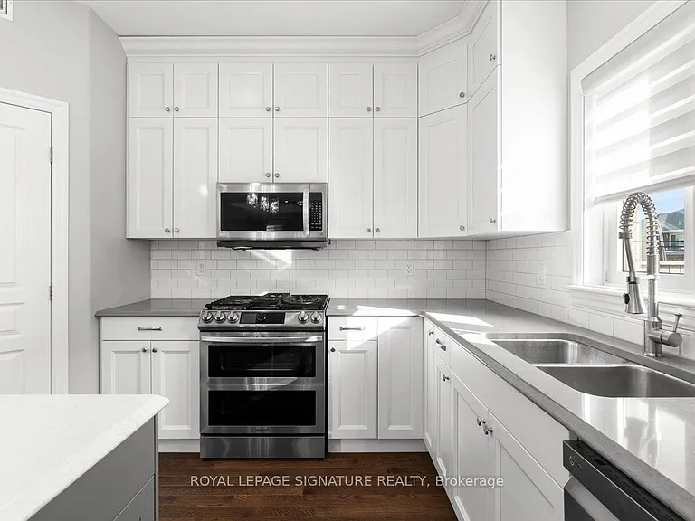 12 Hummingbird Dr — Photo 7