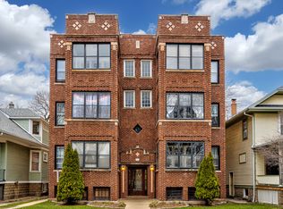 1942 W Farwell Ave #1W, Chicago, IL 60626