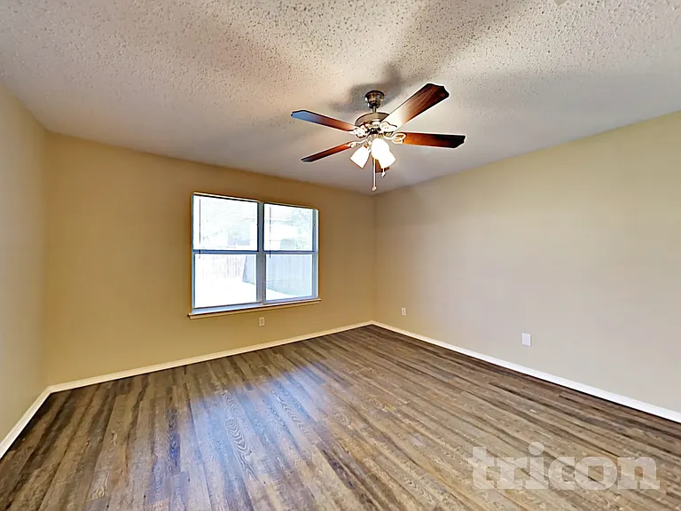 7109 Galveston Dr — Photo 10