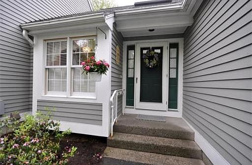 2nd image of 105 Audubon Dr