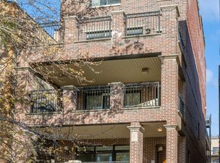 902 W Barry Ave #3, Chicago, IL 60657
