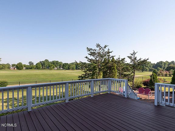 5th image of 704A Golf View Dr