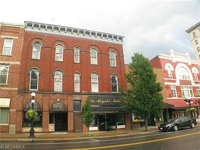 1st image of 118 N Park Ave