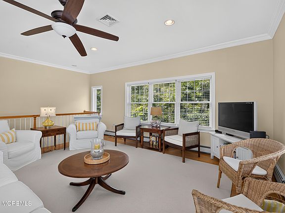 5th image of 50 Ridgewood Way