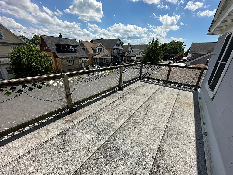 156 Ryan St #2UPR — Photo 13