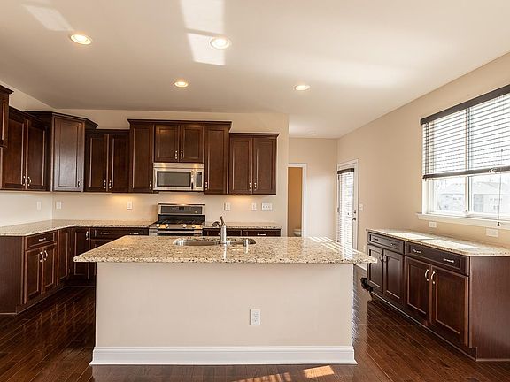 4th image of 10117 Lapalco Ct